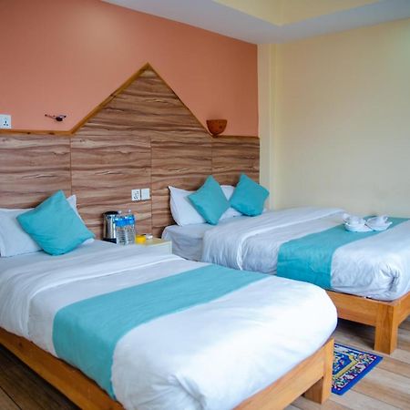 Hotel Olympus Pokhara Exteriör bild