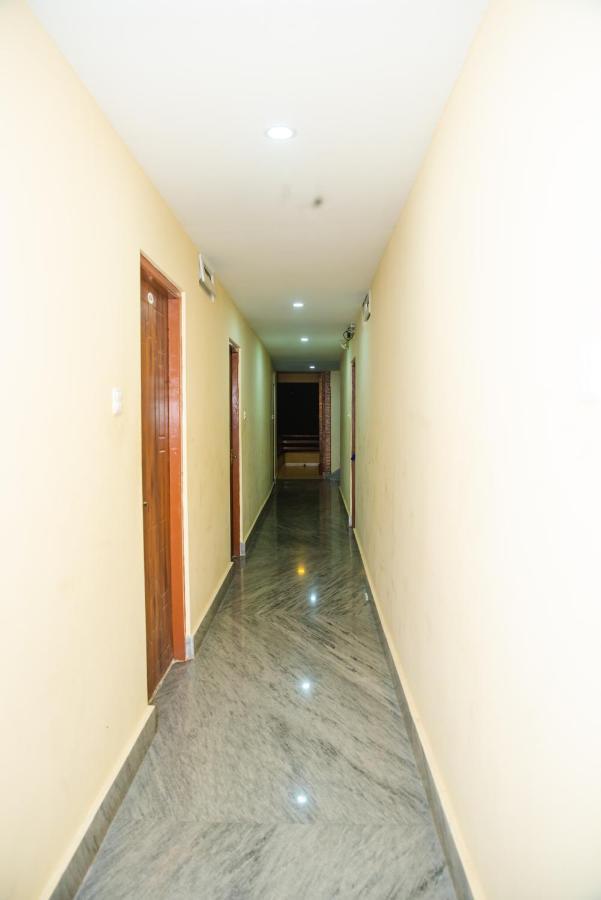 Hotel Olympus Pokhara Exteriör bild