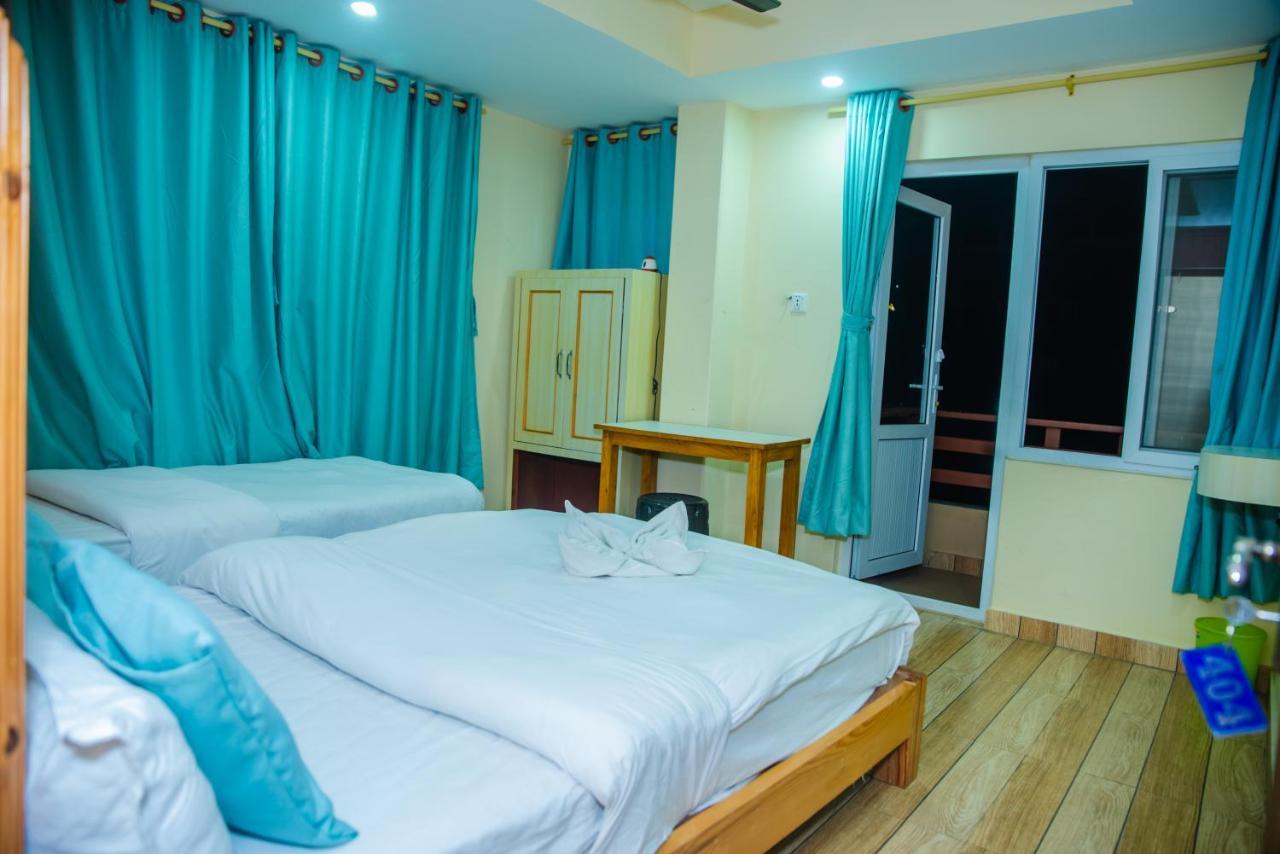 Hotel Olympus Pokhara Exteriör bild