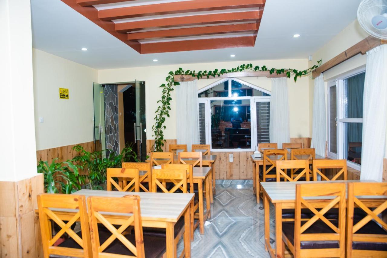 Hotel Olympus Pokhara Exteriör bild