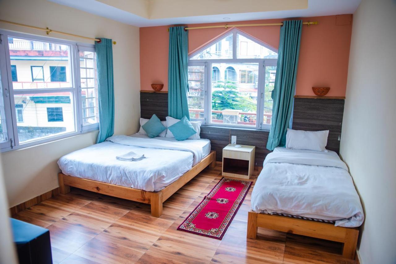Hotel Olympus Pokhara Exteriör bild