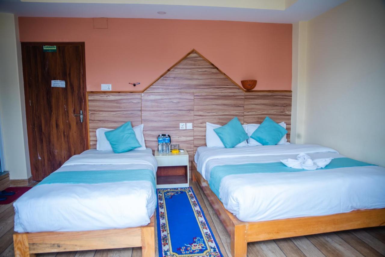 Hotel Olympus Pokhara Exteriör bild